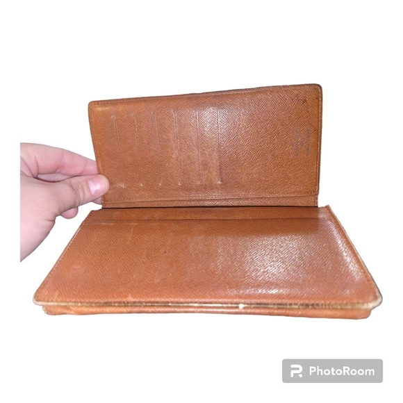 Authentic Louis Vuitton monogram long bi fold - Picture 6 of 10